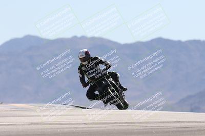 media/Oct-13-2025-Moto Forza (Mon) [[a66d839500]]/3-B Group/Session 4 (Turn 9)/